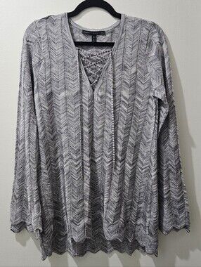 White House Black Market Women's Sweater, Silver Tones, M, Excellent Condition